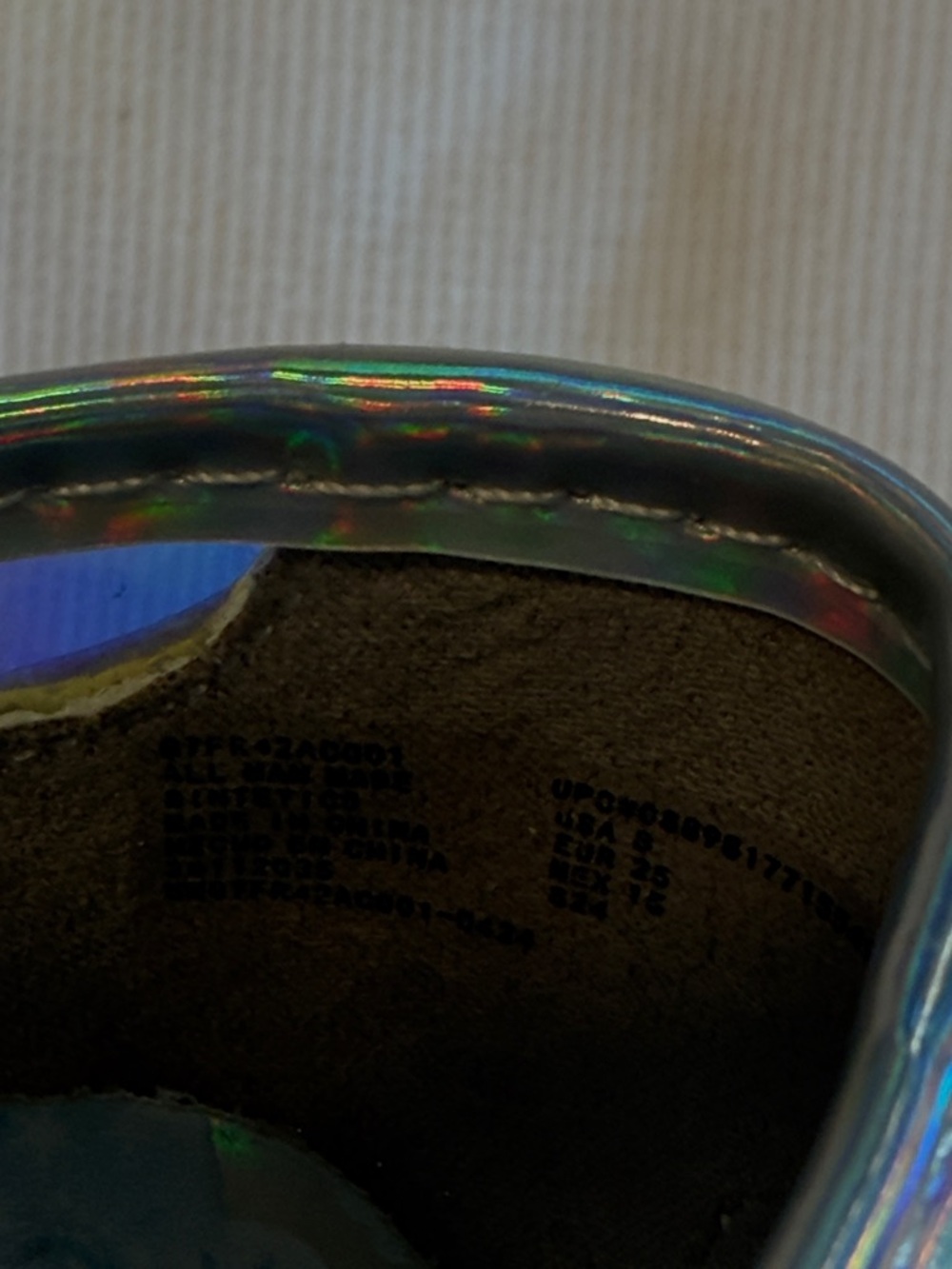 Disney Iridescent Silver Frozen Mary Jane Shoes with Bow Size 8 Kids - Picture 8 of 15